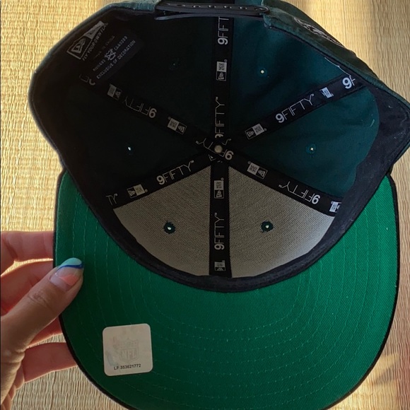 Phillies Baseball Hat and Eagles Cap - Picture 5 of 6